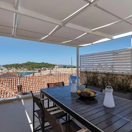 Apartamento The Square Makarska, Lux App In The Heart Of The *