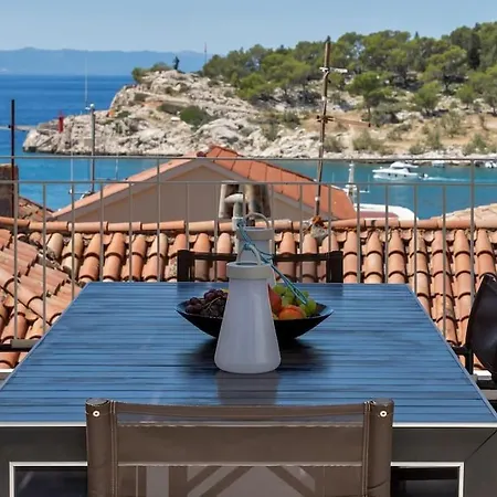 The Square Makarska, Lux App In The Heart Of The Apartamento Makarska