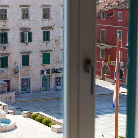 The Square Makarska, Lux App In The Heart Of The Lägenhet Makarska