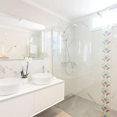 The Square Makarska, Lux App In The Heart Of The Apartamento *