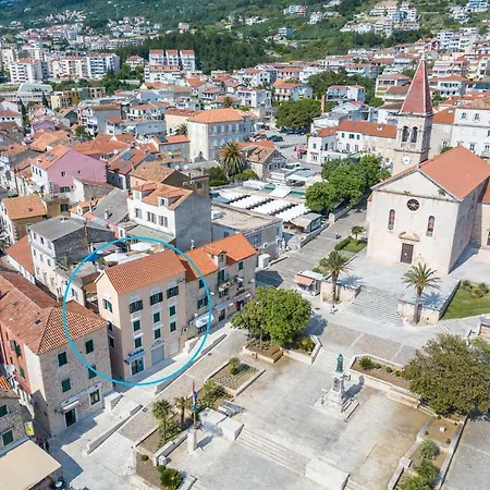 Apartamento The Square Makarska, Lux App In The Heart Of The Makarska