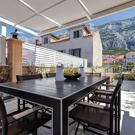 The Square Makarska, Lux App In The Heart Of The Apartman *
