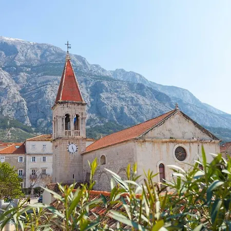 The Square Makarska, Lux App In The Heart Of The Apartman *